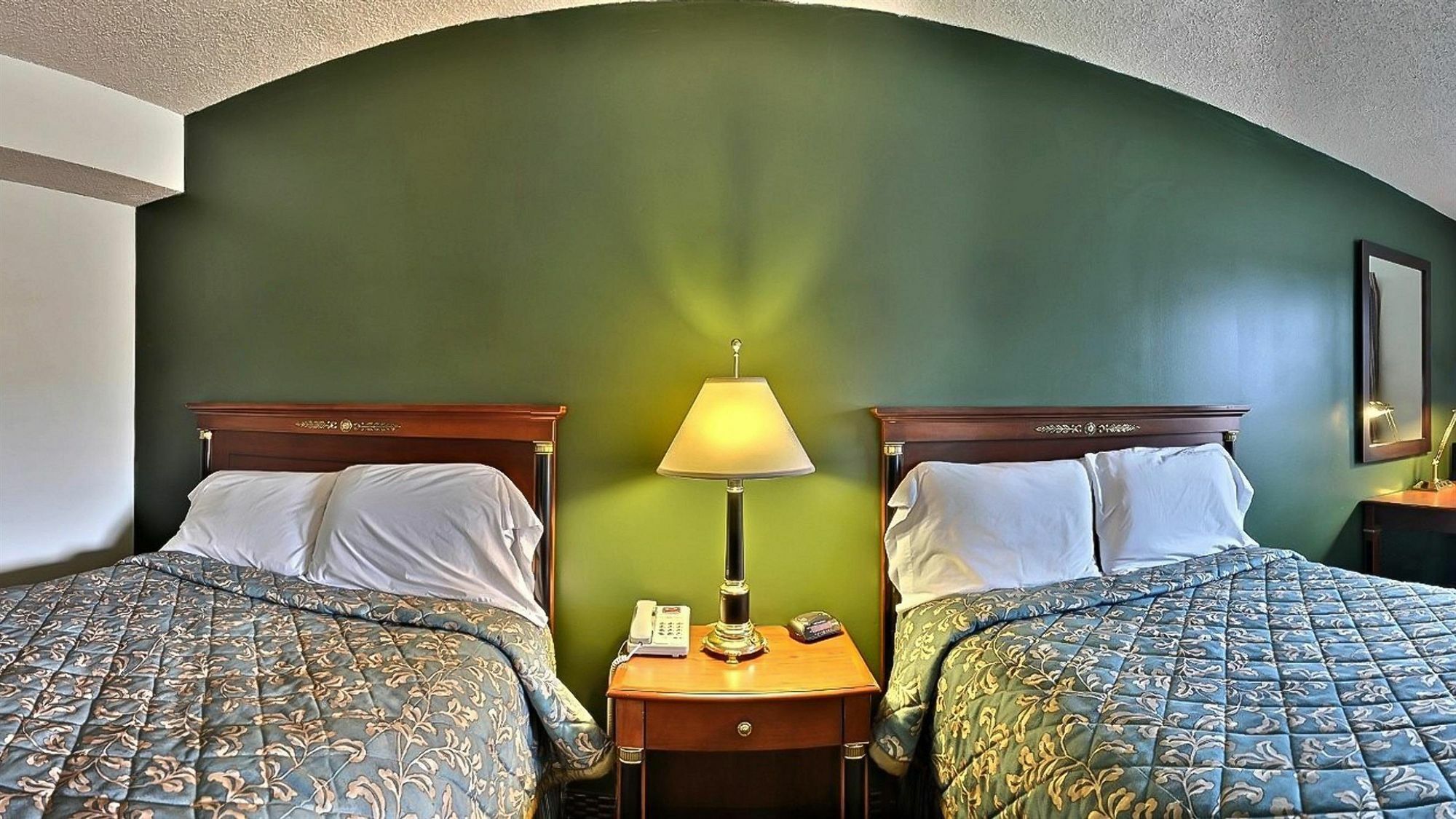 Royal Inn Rockville Экстерьер фото